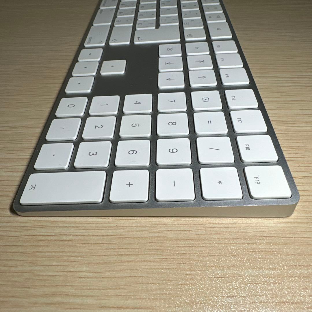 Apple Magic Keyboard テンキー JPN Bluetooth