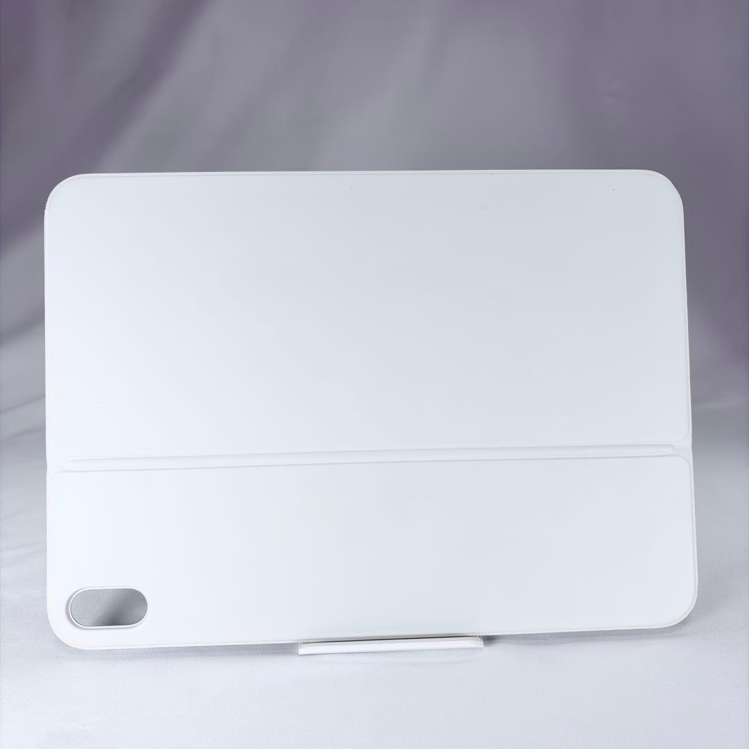 良品　iPad 第10世代 Magic Keyboard Folio A2695