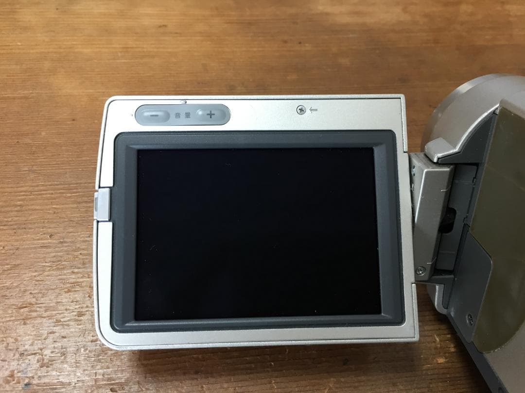 美品 再生ダビングOK 　SONY　DCR-TRV5　付属品有　液晶大画面・綺麗
