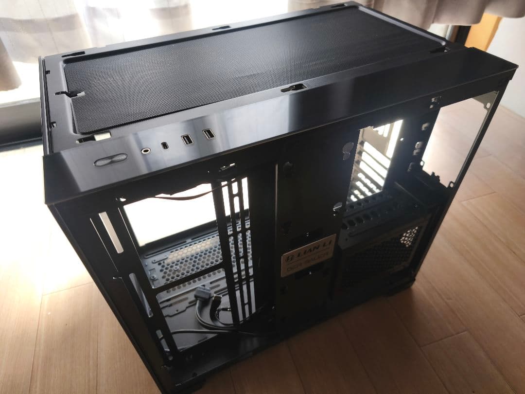 美品 LIAN LI O11 DYNAMIC MINI