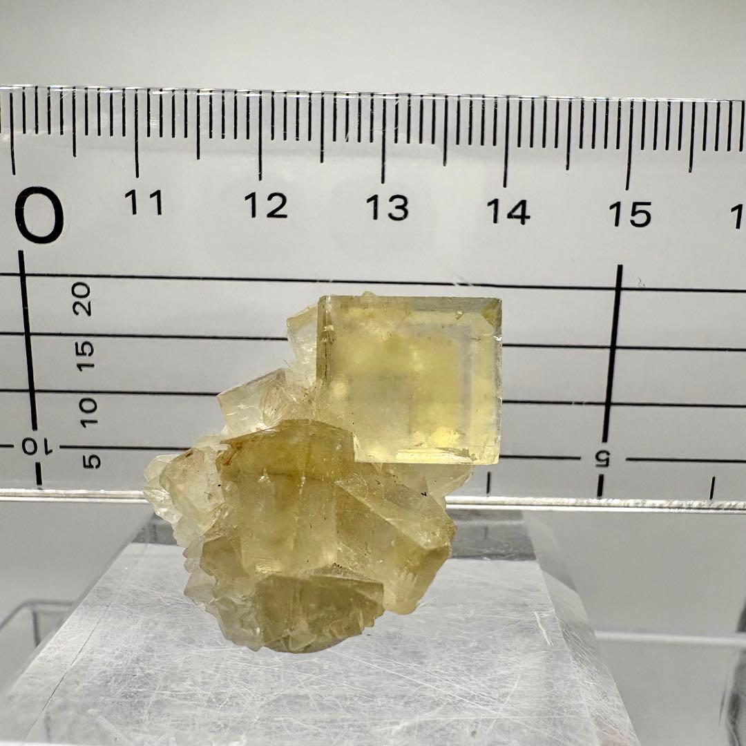 633 中国　北京産　イエローフローライト
