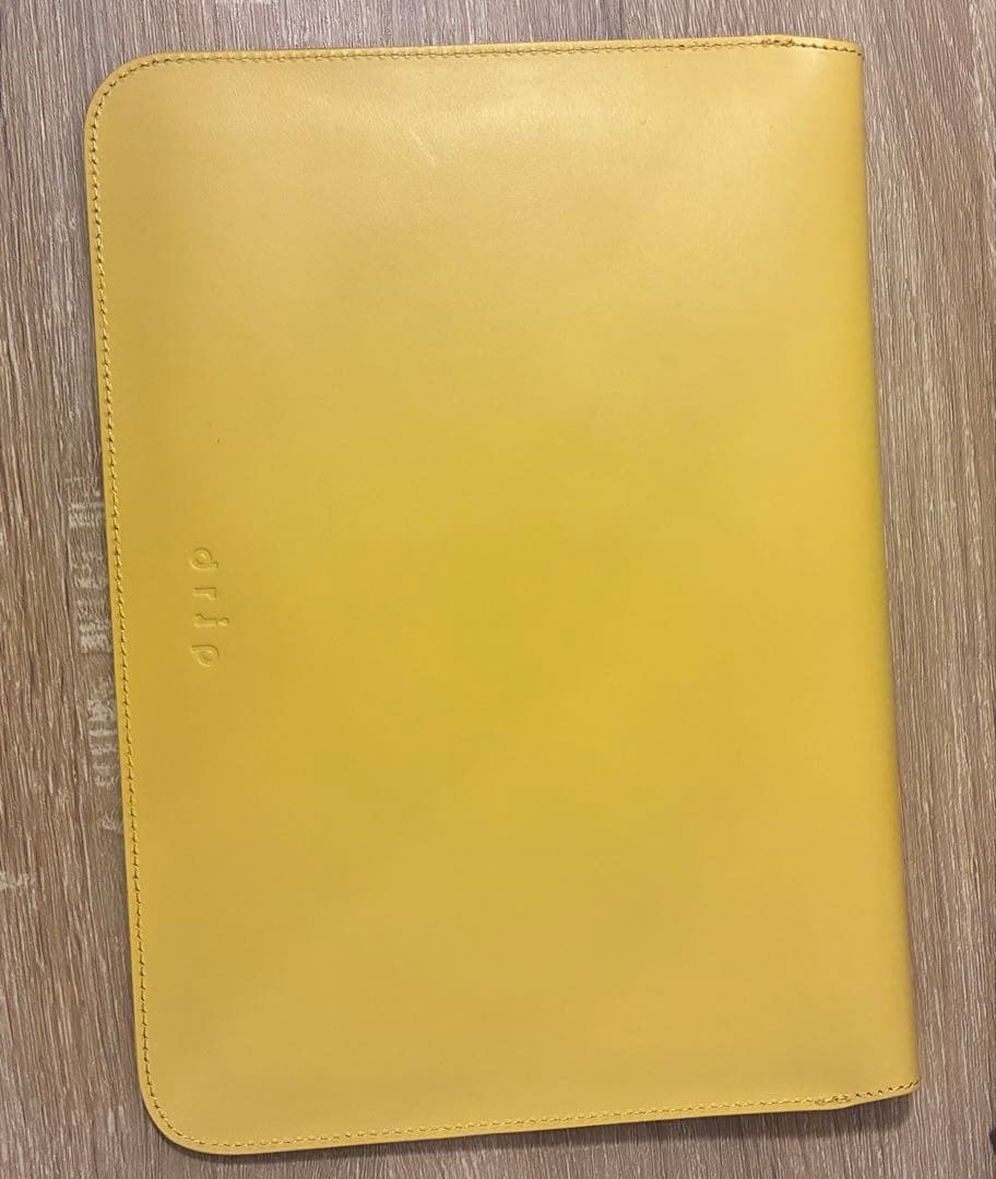 iPad 11インチ　A16 ケース　イエロー