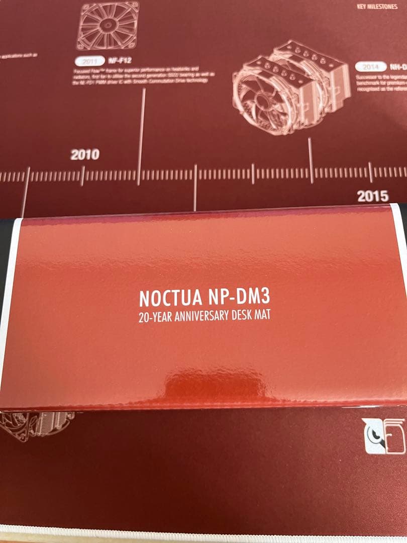 Noctua NP-DM3 20周年記念デスクマット