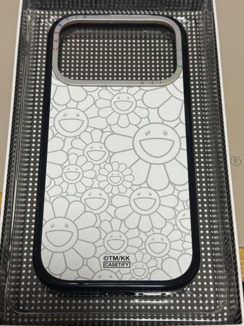 Casetify 村上隆 iPhone 17 Pro ケース ホワイト 限定