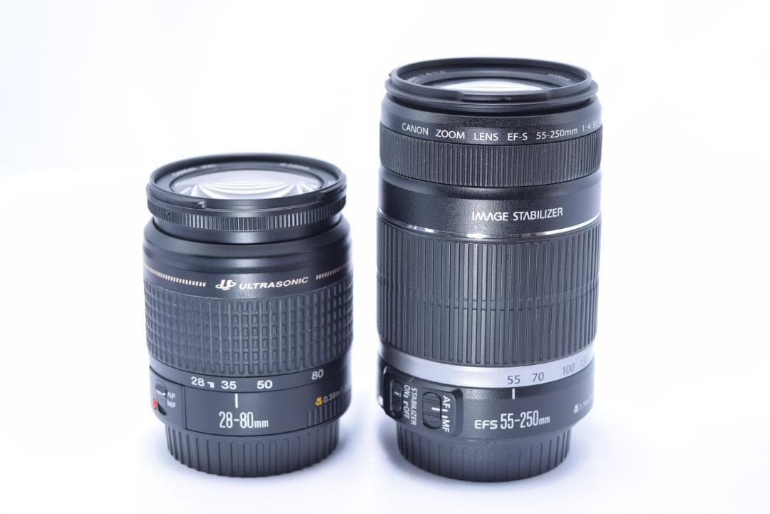 ✨綺麗なボディー✨　Canon EOS Kiss X70 デジタル一眼レフカメラ