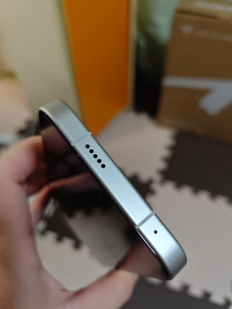 Xiaomi Redmi Turbo 5 Max 白色12/256 SIMフリー
