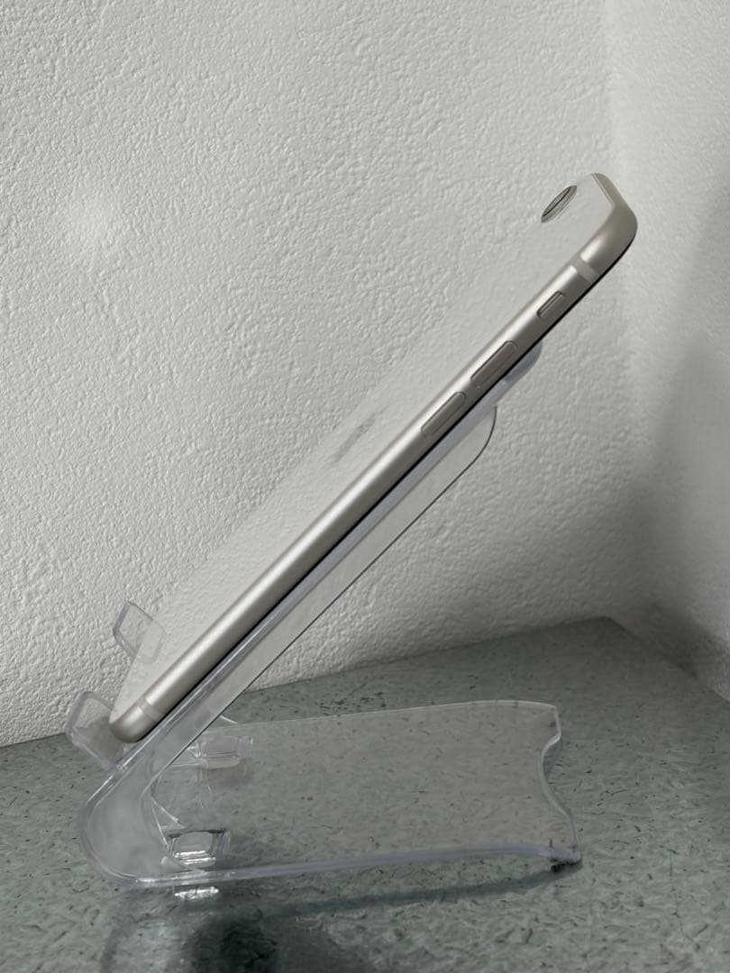 Apple iPhoneSE3ホワイト本体