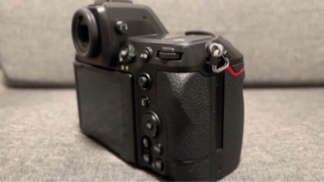 【美品】Nikon Z8 ミラーレス一眼フルサイズ