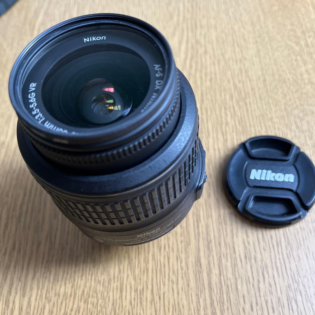 Nikon D3100 デジタル一眼　カメラ レンズ　バッテリー2個　初心者向き