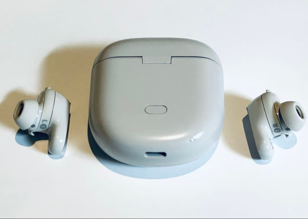 【美品】安定の重低音　BoseQC ultra earbuds ホワイトスモーク
