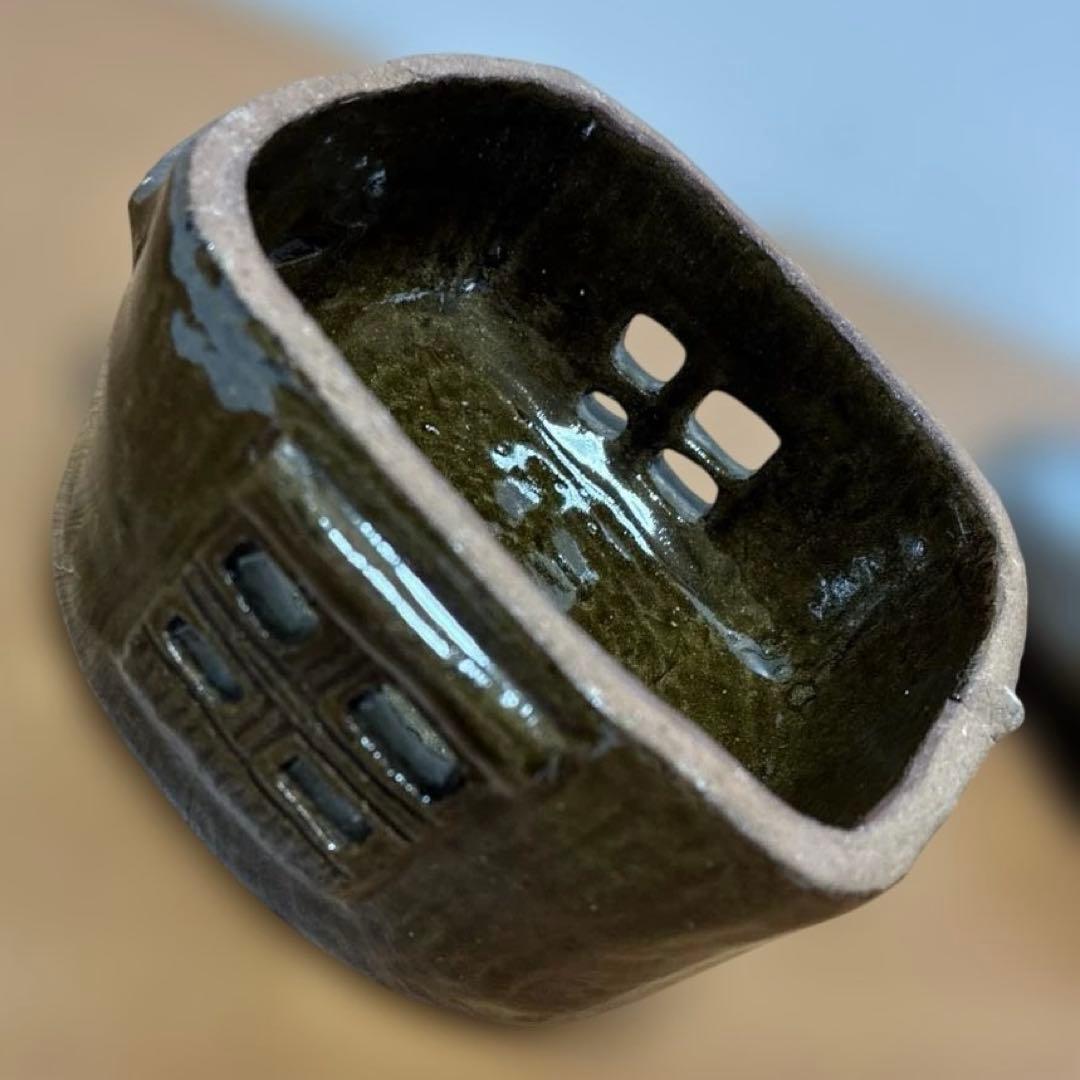 【超美品】陶器製香炉香合　小物入れ　置物　ジュエリー　茶道具　煙突有り