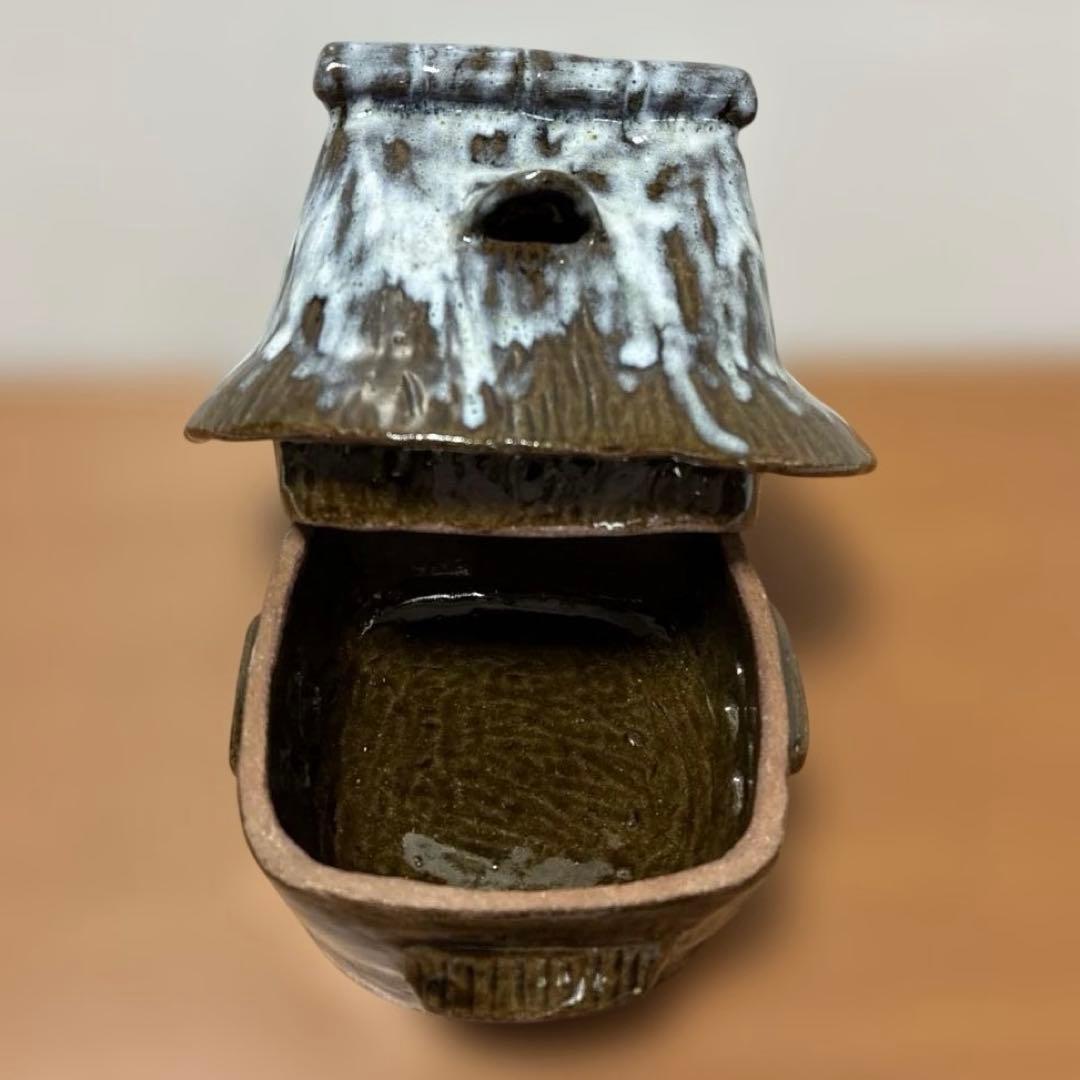 【超美品】陶器製香炉香合　小物入れ　置物　ジュエリー　茶道具　煙突有り