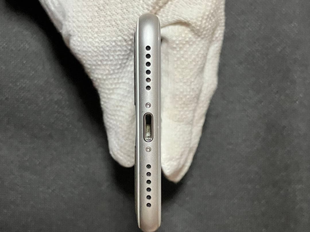 Apple iPhone 8 ホワイト 本体 64GB