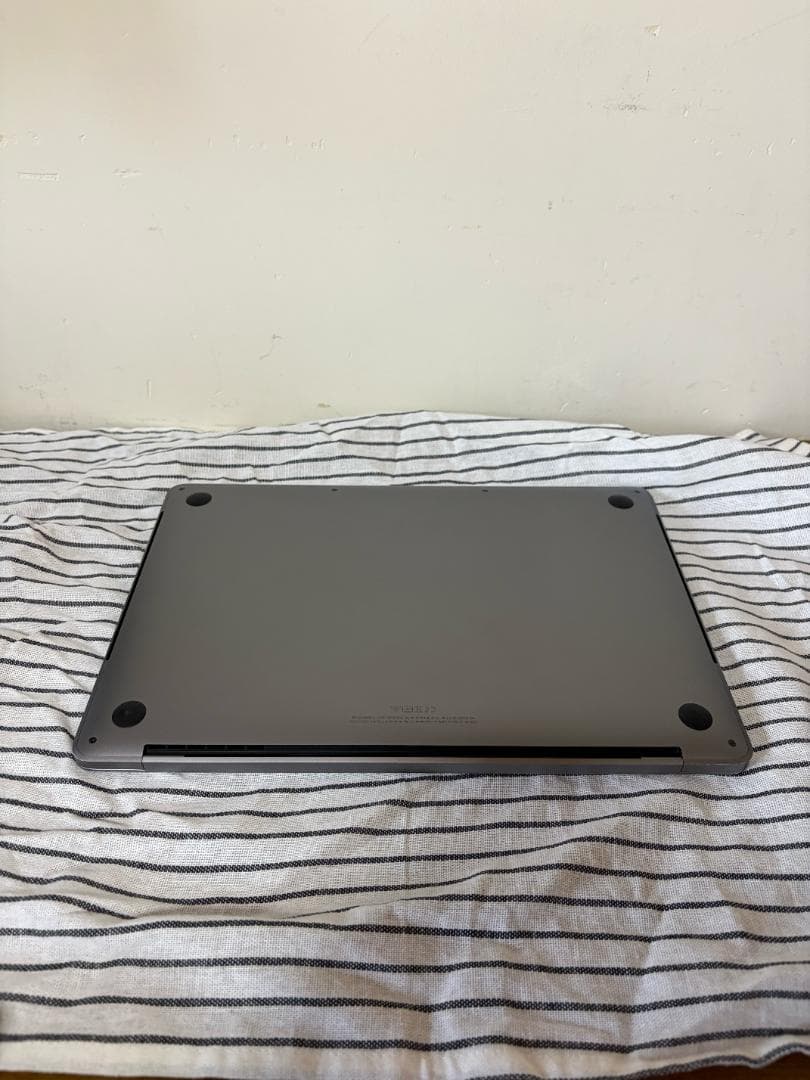 MacBook Pro 2020 13インチ 2TB SSD 32GBメモリ