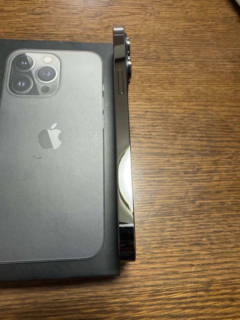 iPhone13Pro 【256G 美品 74% SIMフリーMagSafe付】