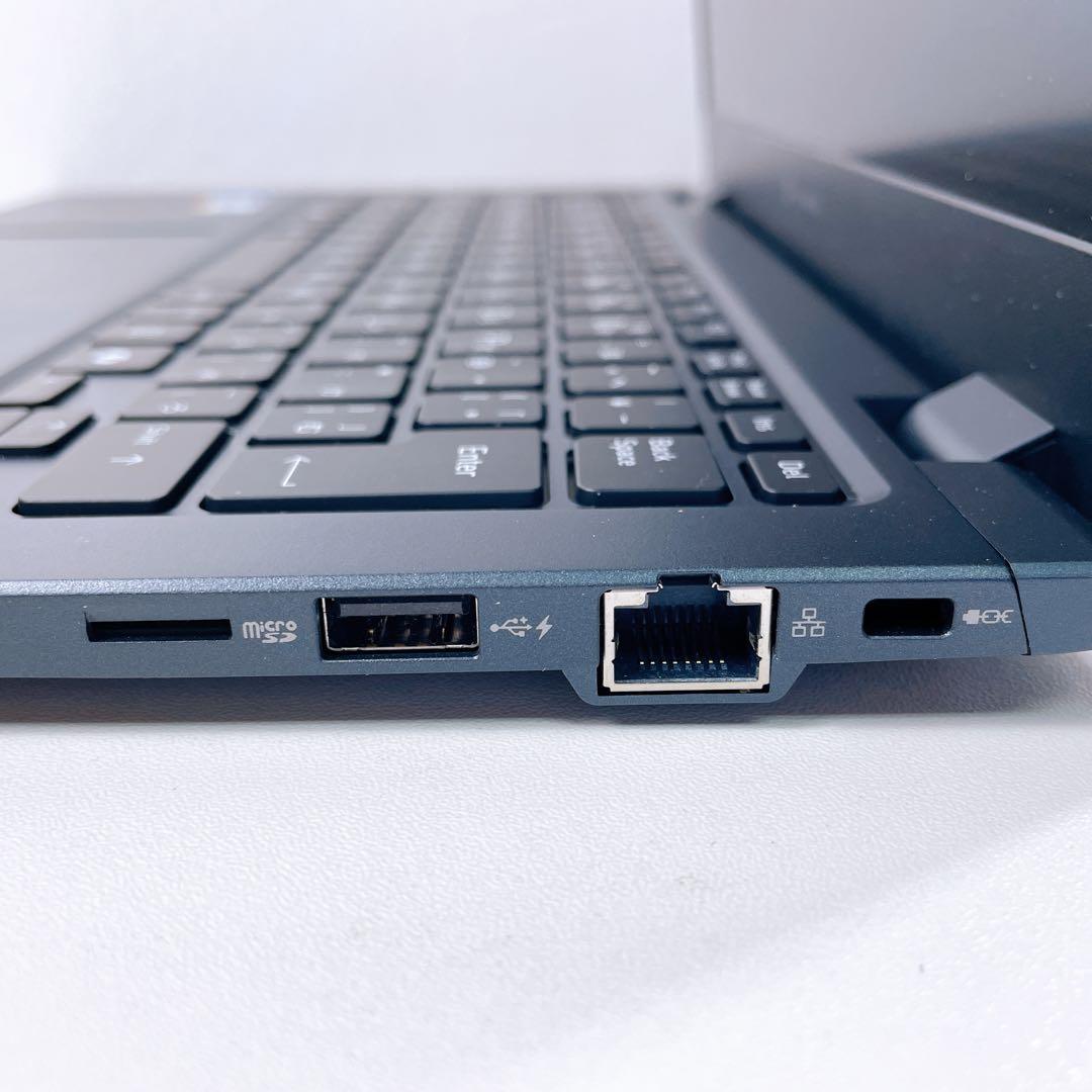 M19 dynabook ノートPC 本体 電源アダプター付 ほぼ未使用品 美品