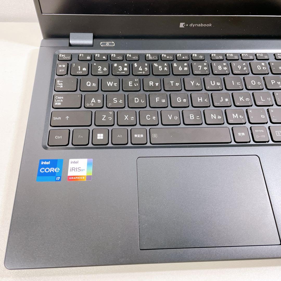 M19 dynabook ノートPC 本体 電源アダプター付 ほぼ未使用品 美品