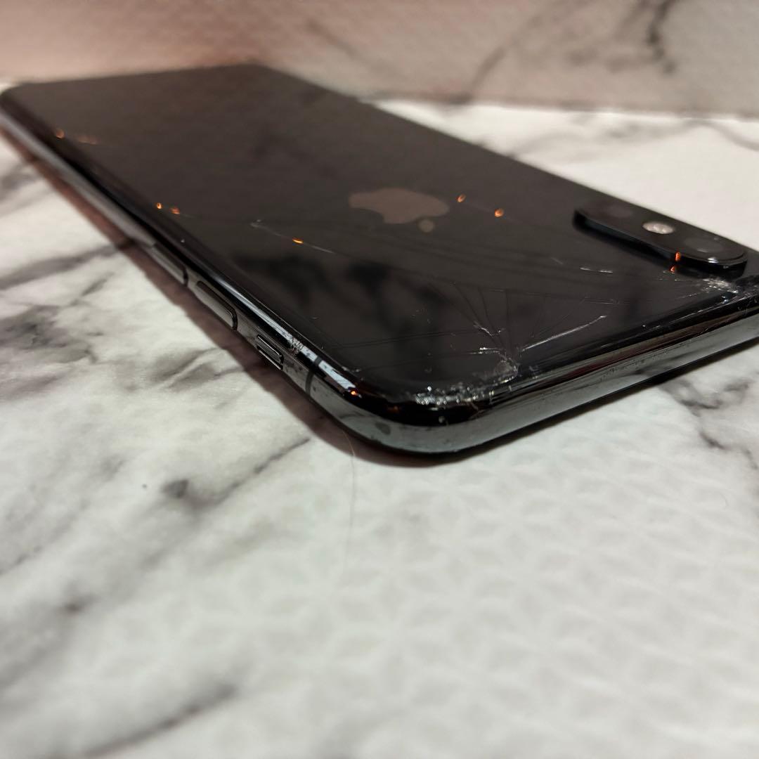 iPhone Xs 本体のみ 64GB