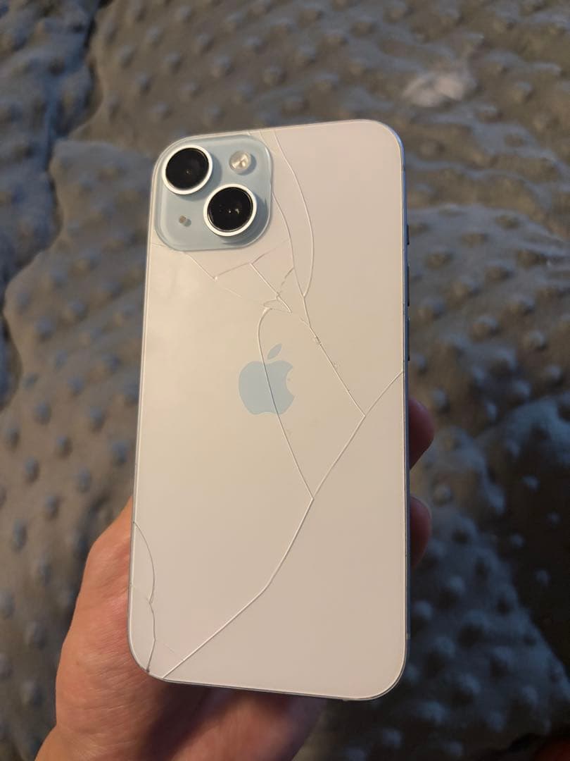 C*】様 P*h様 Apple iPhone 15ホワイト 背面ひび割れあり