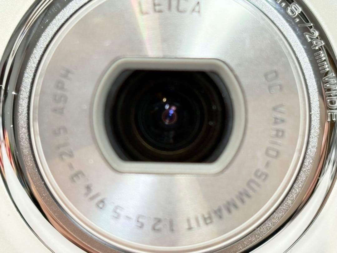 Panasonic LUMIX DMC-FX77 コンパクトデジタルカメラ