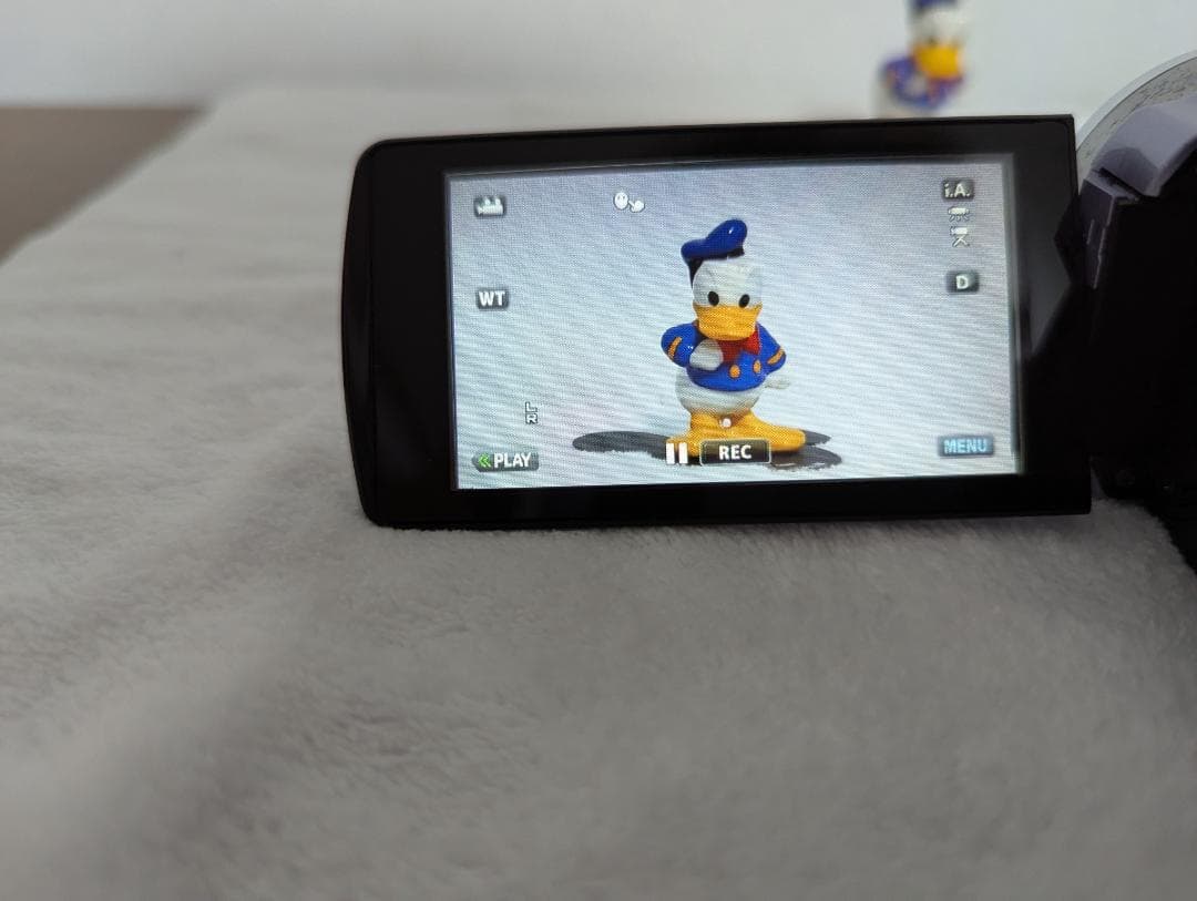 美品、JVC FULL HD ビデオカメラ Everioバッテリー2個付き