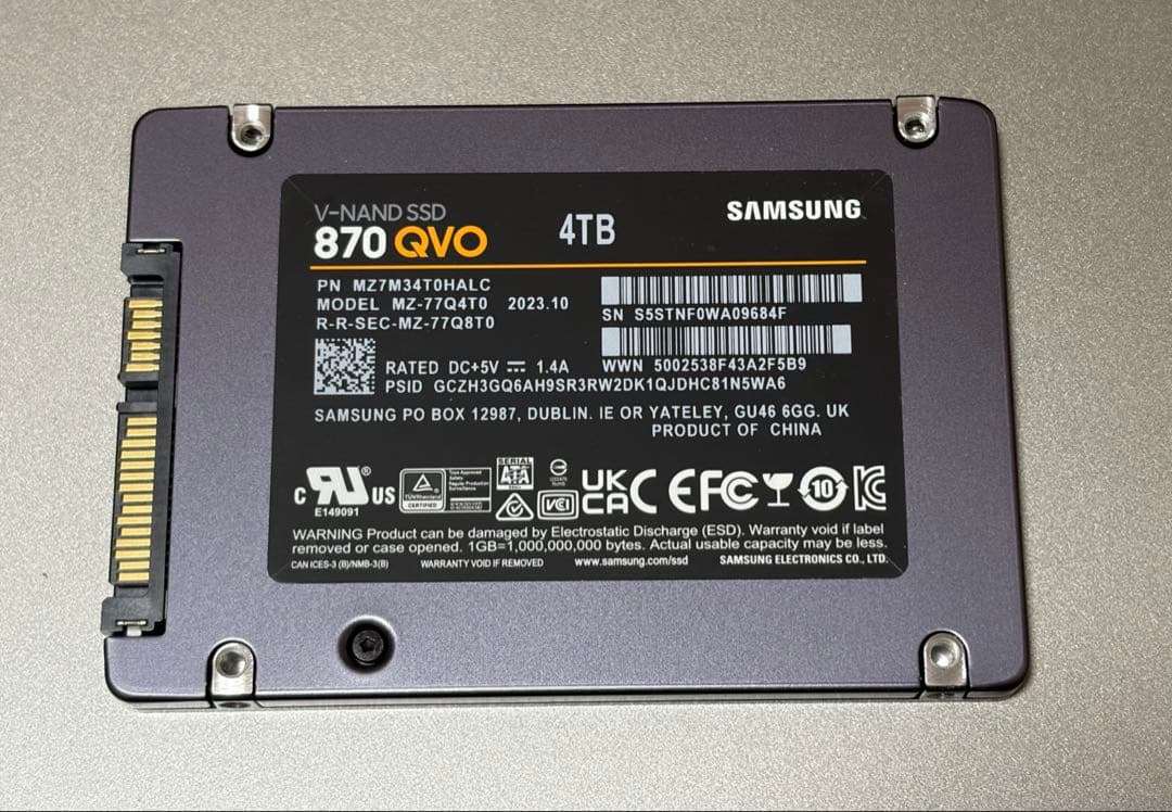 【未使用】samsung ssd 870qvo 4tb