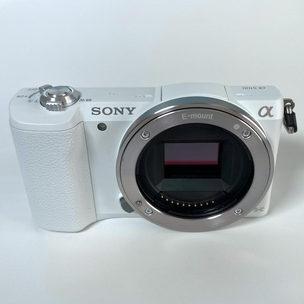 【美品】SONY α5100 白ボディ・キットレンズ・元箱付 シャッター499