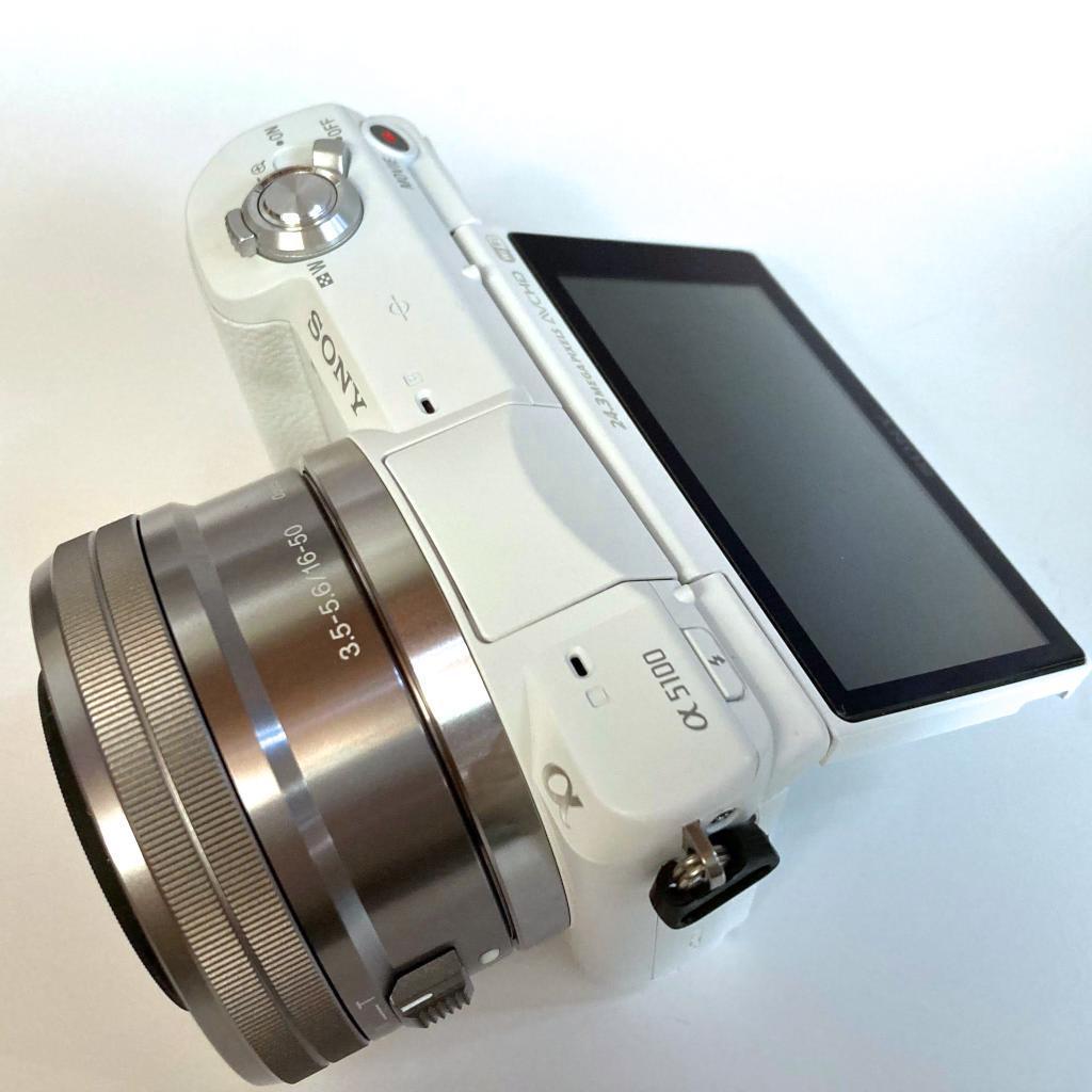 【美品】SONY α5100 白ボディ・キットレンズ・元箱付 シャッター499