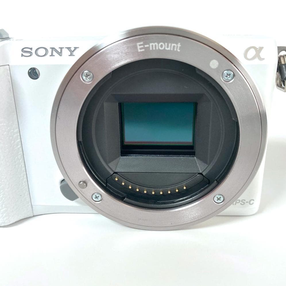 【美品】SONY α5100 白ボディ・キットレンズ・元箱付 シャッター499