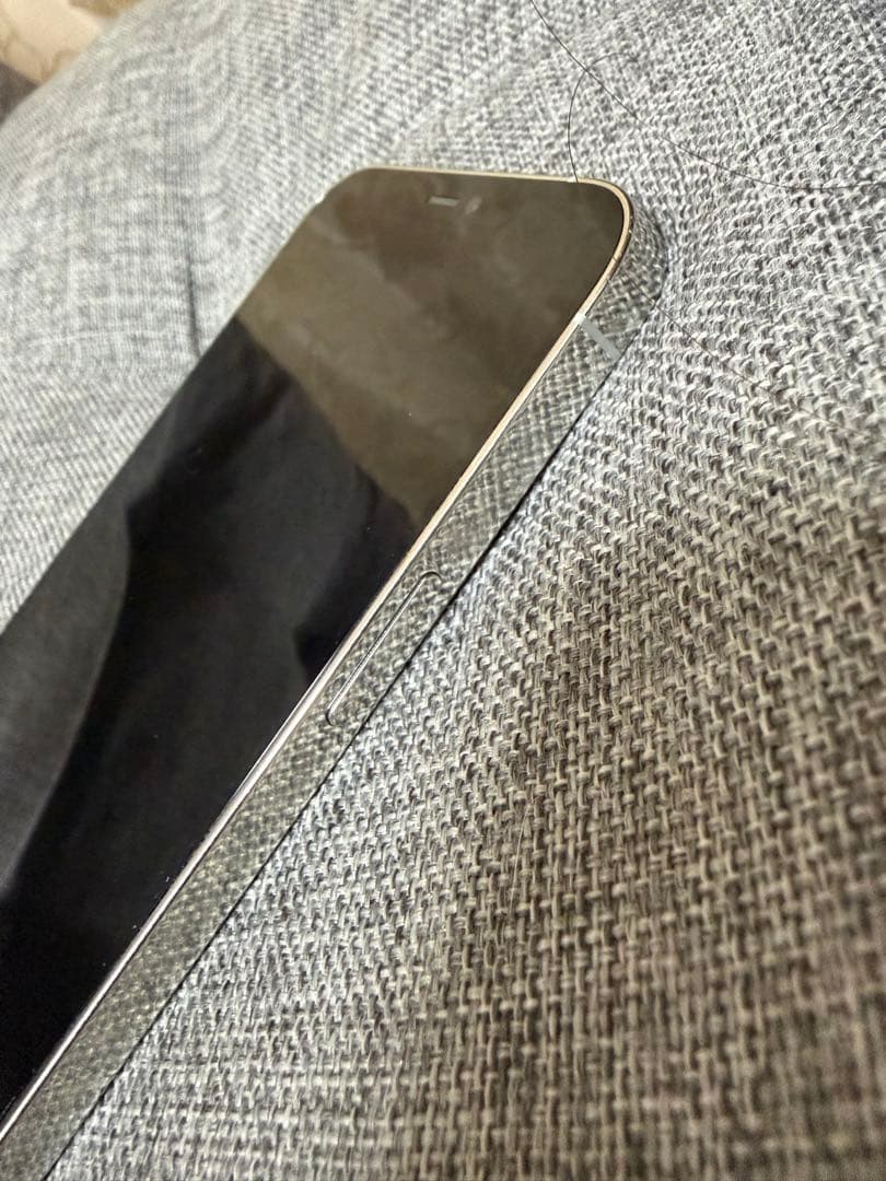 Apple iPhone 12Pro maxシルバー ＆白