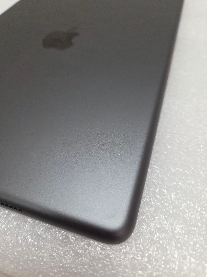 iPad 代9世代本体　64GB Wi-Fi+Cellular 美品
