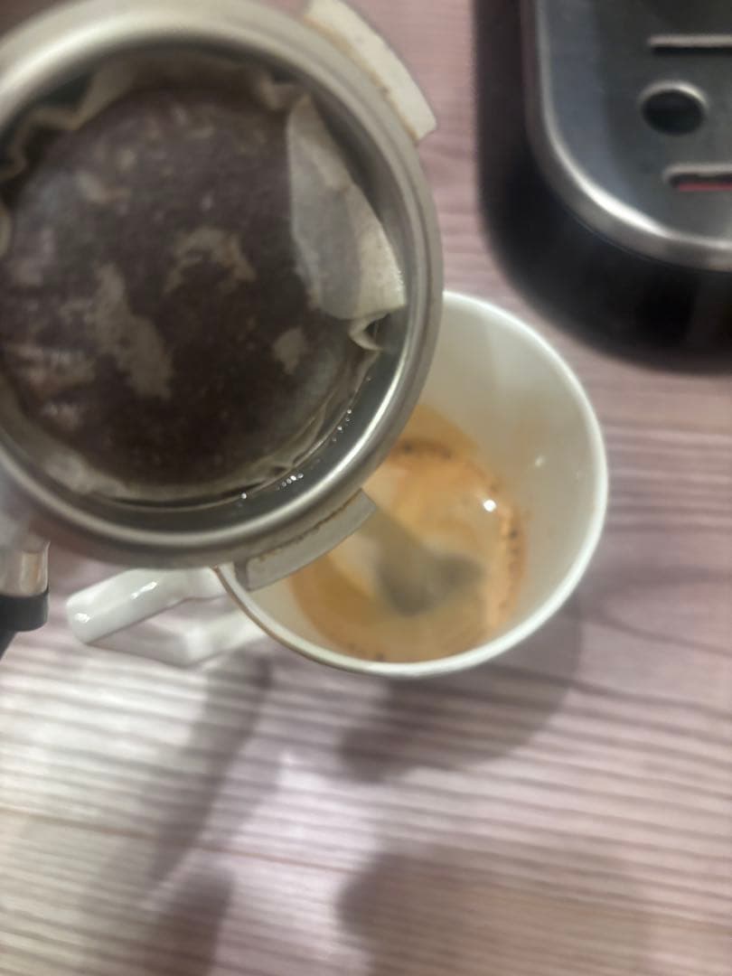 DeLonghi Dedica EC680BK エスプレッソマシン　黒