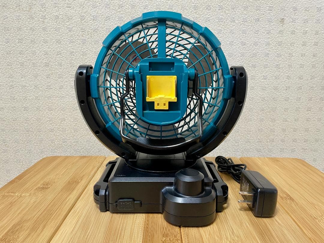 【美品】マキタ makita 充電式ファン CF102D サーキュレーター