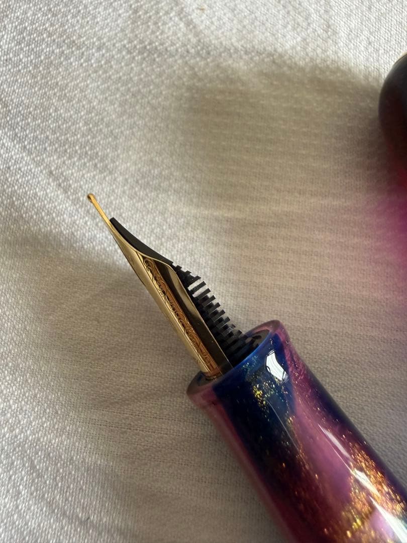 NAHVALUR万年筆、未使用品