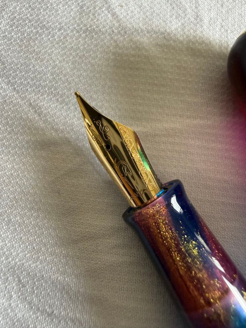 NAHVALUR万年筆、未使用品