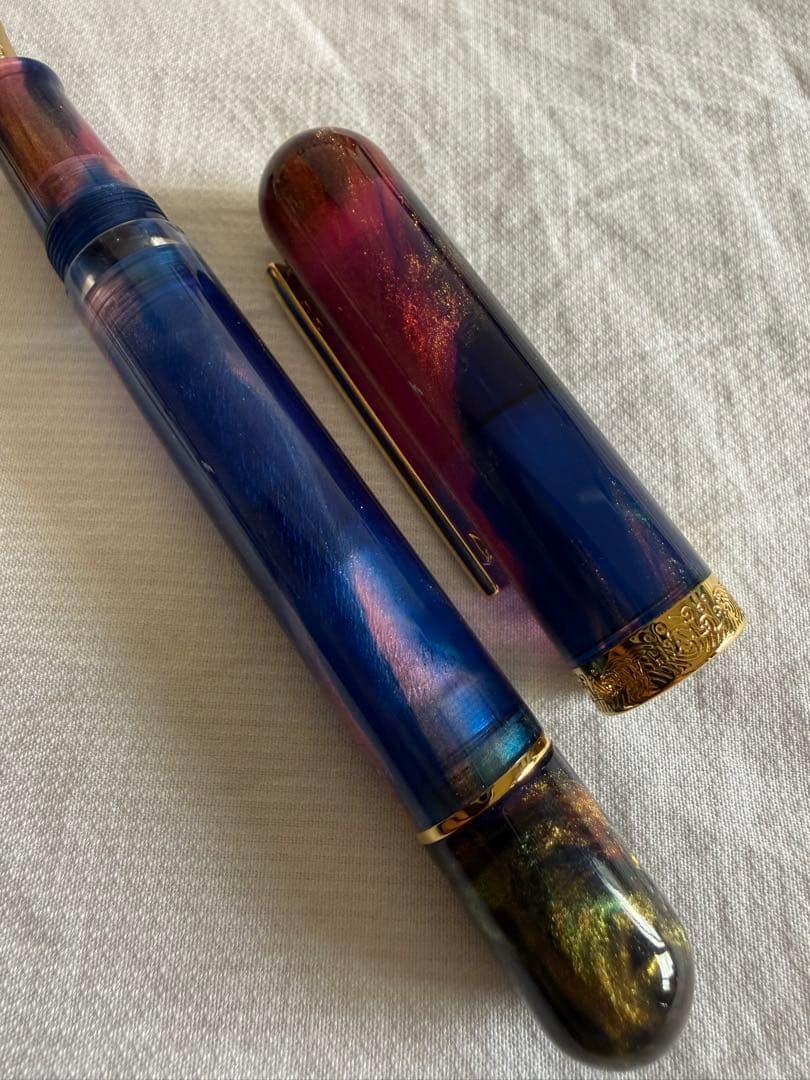 NAHVALUR万年筆、未使用品