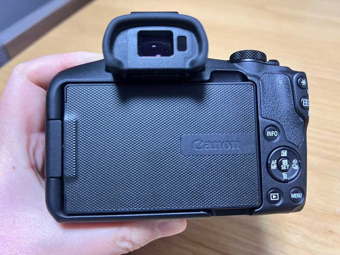 Canon EOS R50 ダブルズームキット ブラック