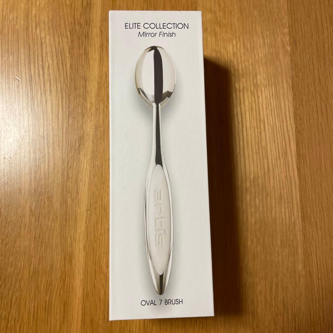メイク道具・化粧小物 artis Oval 7 Brush