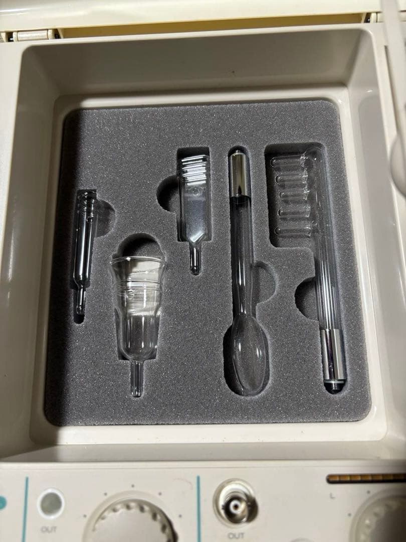リリーソニック美顔器 超音波多機能美容機