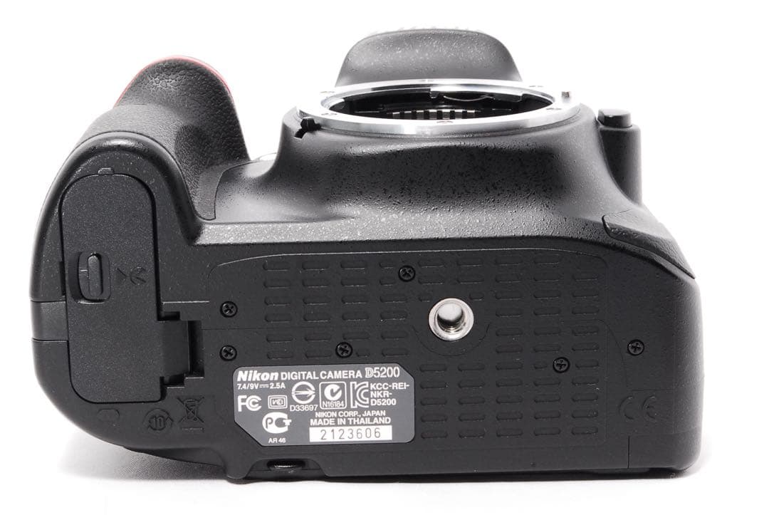 Nikon D5200◆ショット数少なめ◆すぐ使える◆一眼レフカメラ◆手ぶれ補正