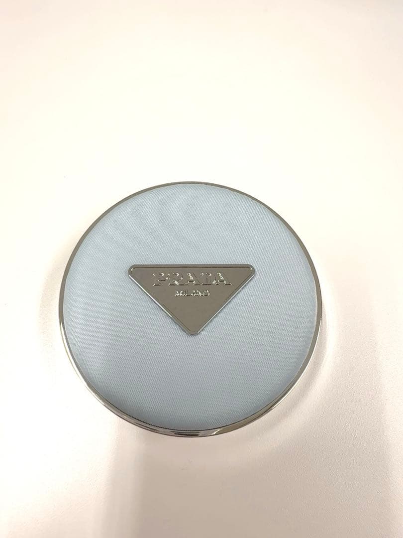 専用です！！PRADA BLUE メッシュ クッション ファンデーション　LC5