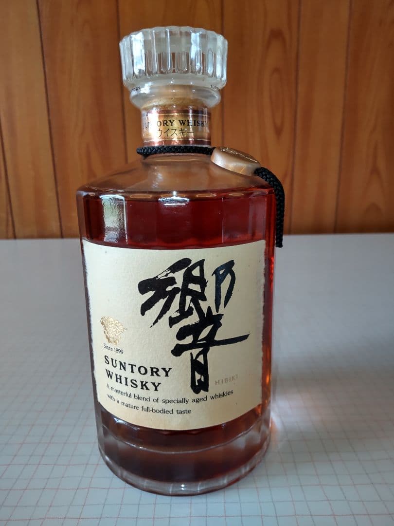 【新品·旧ボトル】サントリー 『響』 17年裏ゴールドラベル 、他 【古酒】