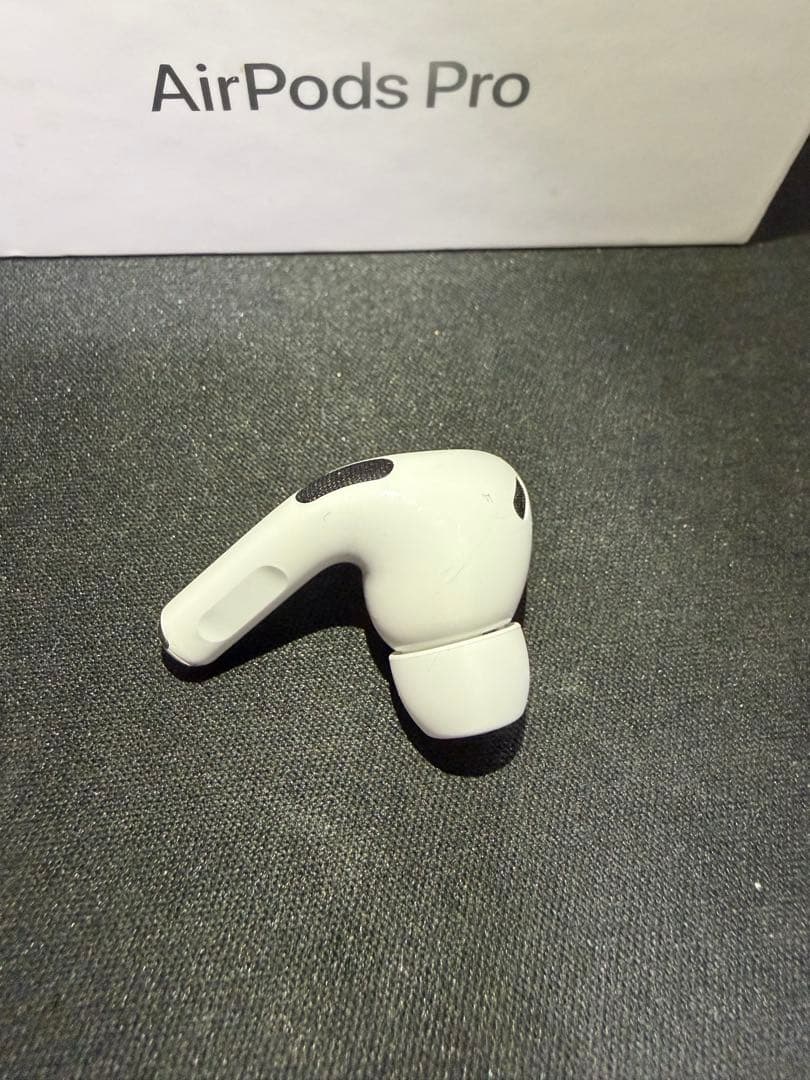 AirPods Pro 第2世代 右耳のみ　e