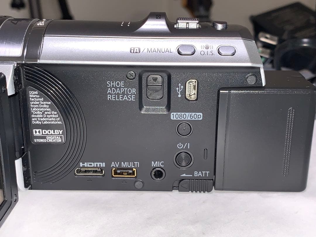 超極上　Panasonic HC-V700M 128gSDカードおまけ