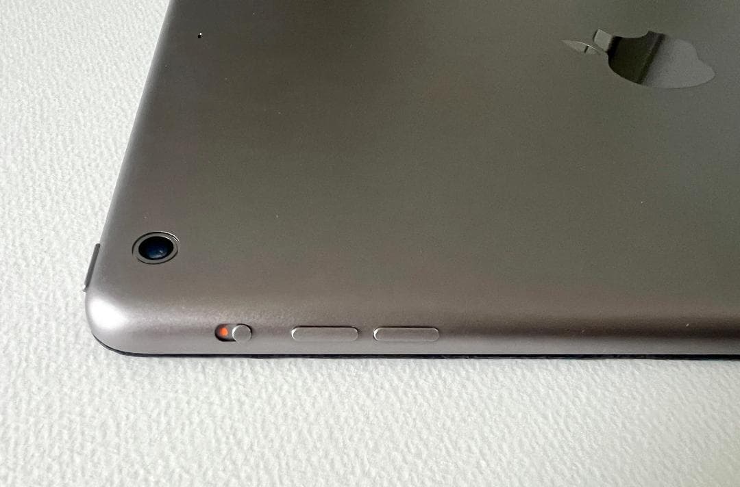 Apple / iPad Air（第一世代） 32GB シルバー