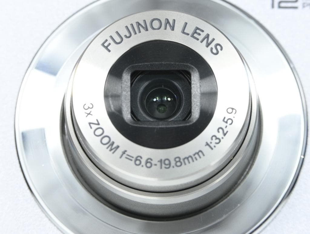 【美品】 フジフイルム　FUJIFILM FINEPIX JV100 シルバー