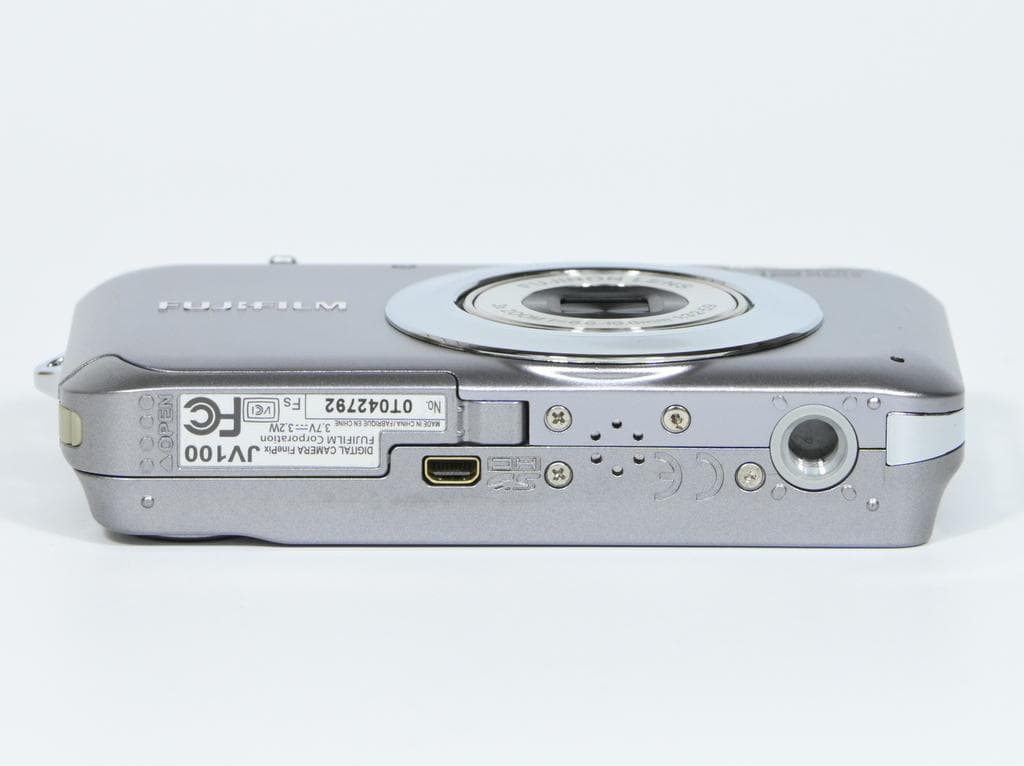 【美品】 フジフイルム　FUJIFILM FINEPIX JV100 シルバー