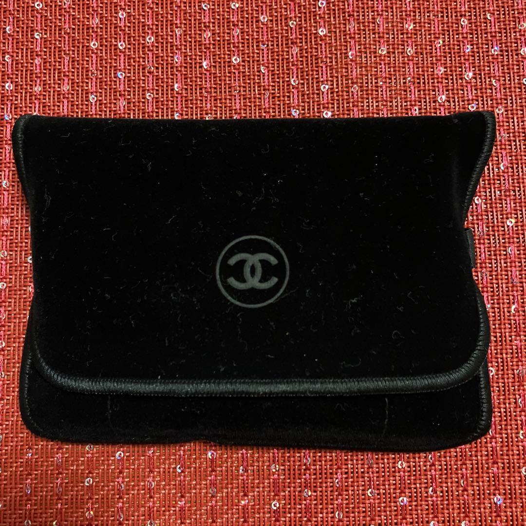 【新品】CHANEL ヴィタルミエール エコラ コンパクトB30