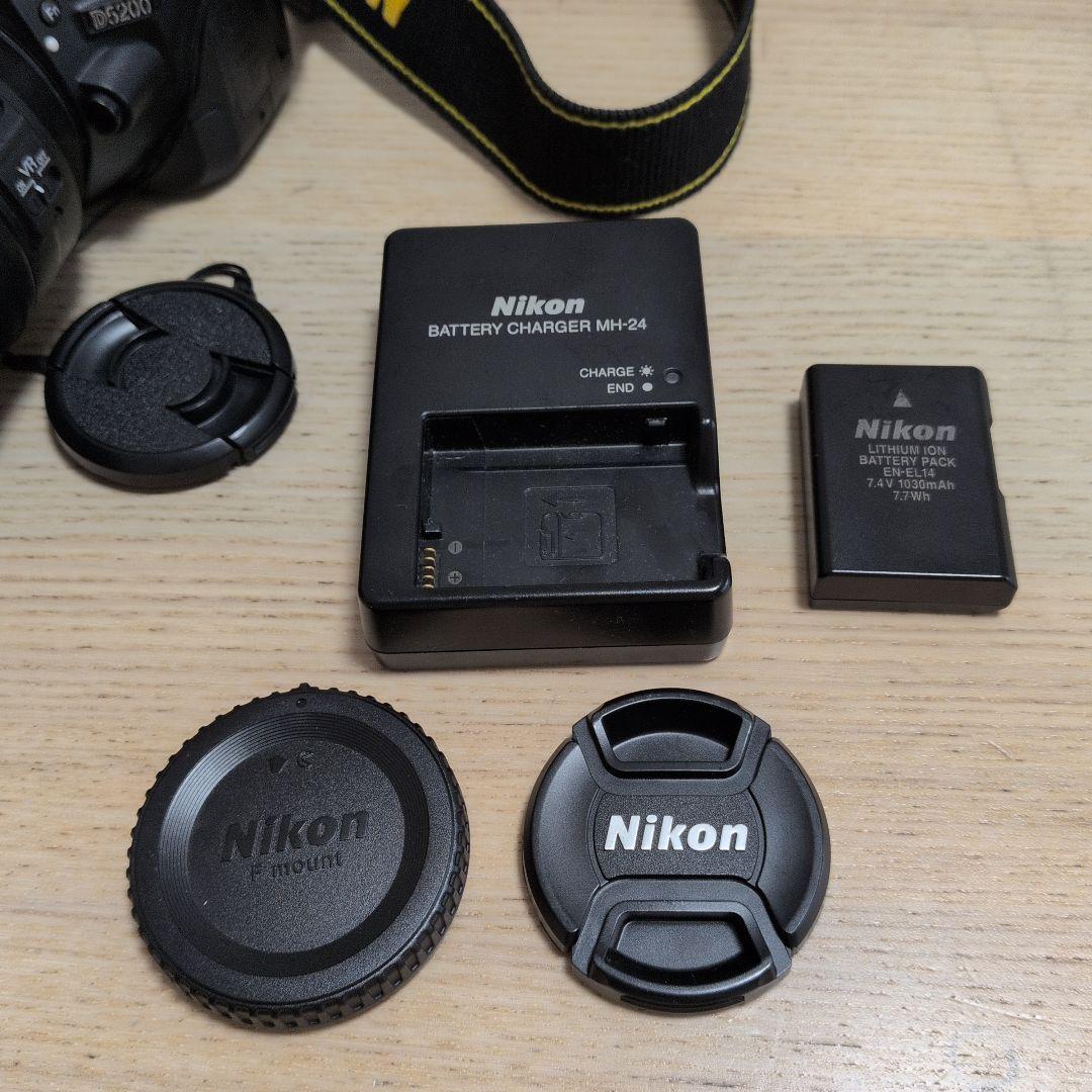 Nikon　D5200　一眼レフカメラ