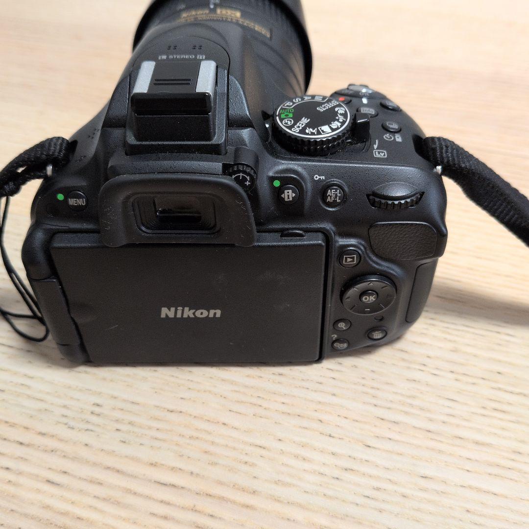 Nikon　D5200　一眼レフカメラ